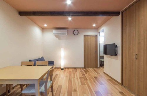 Rokurocho Apartment | Japanese Modern Townhouse in Gion with Floor Heat