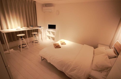 Nishi-Shinjuku Apartment | LA402 東京・新宿の新しく快適なお部屋。都内観光名所へのアクセスもしやすくとても便利です。
