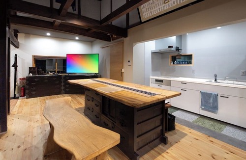 Dogo Hot Spring House | A traditional Japanese house for rent a place to/Songshan City Ehime