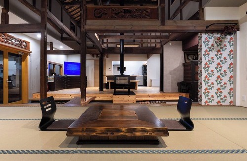 Dogo Hot Spring House | A traditional Japanese house for rent a place to/Songshan City Ehime