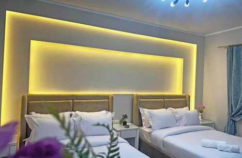 Qasr an-Nil Apartment | Two-bedroom apartment in Qasr El Nil district overlooking the Nile River
