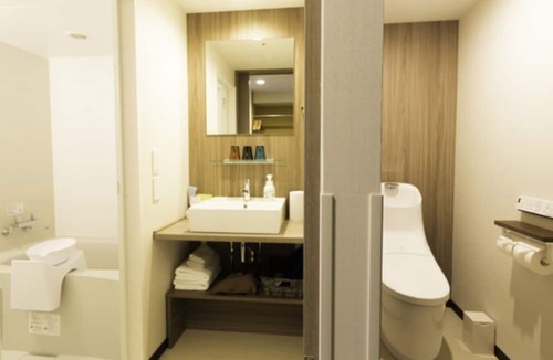 Hakodate House | Ladies Deluxe Triple Ladies only room for VS|S/Hakodate Hokkaidō