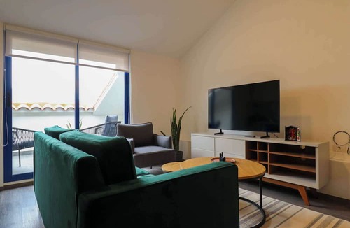 Cusco Historic Center Apartment | w* | Spacious 2BR in Historic Cusco w/Balcony