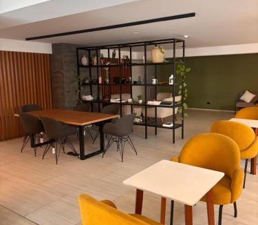 Santa Cruz Apartment | Luxury Miraflores apartment - Rooftop Pool & Gym