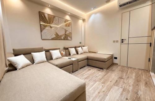Unorganized in Al Qahirah Villa | Big Family stays, Private Jacuzzi, Sleeps 10, Pool