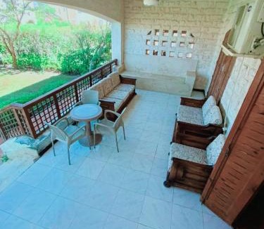 Ar-Raml 1 Ski Chalet | Chalet in marina5 3bedroom