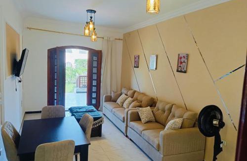Ar-Raml 1 Ski Chalet | Chalet in marina5 3bedroom