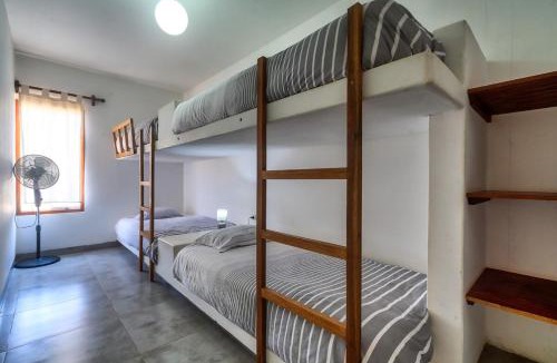 Veintiseis de Octubre House | Spondylus Beach House I