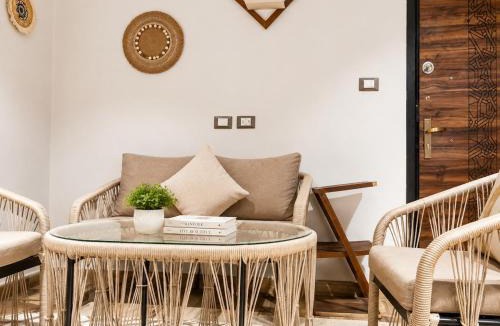 Heliopolis Apartment | Garden Retreat 2BR in Heliopolis Balcony &Garden