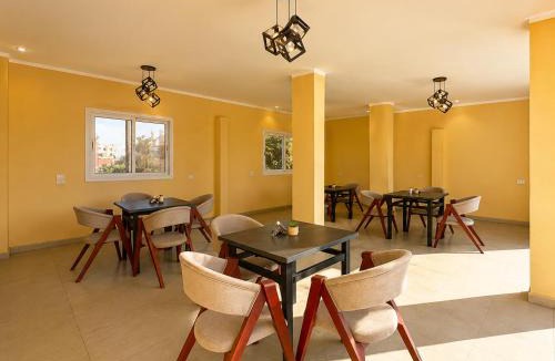 Al Haram Hotel | Saqqara Pyramids view Hotel