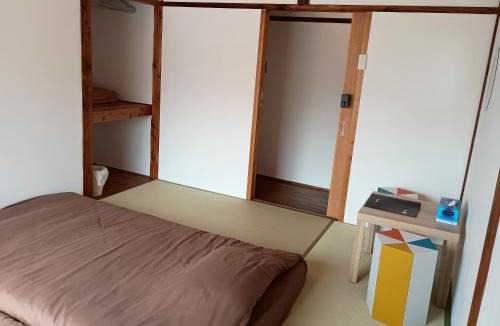 Kawatana-cho Hostel | one space 泊まれるコワーキングスペース