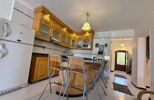Al Alamayn Ski Chalet | شالية 3 غرف مكيفه بمارينا 5