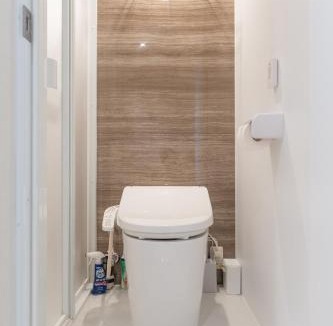 Namba Villa | 青葉邸-KOMOREBI 30-Second Walk to Kuromon Market 3BR 3Bath Japanese Private House