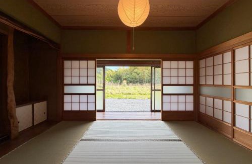 Nakahechi House | 近露の家 -chikatsuyunoie-
