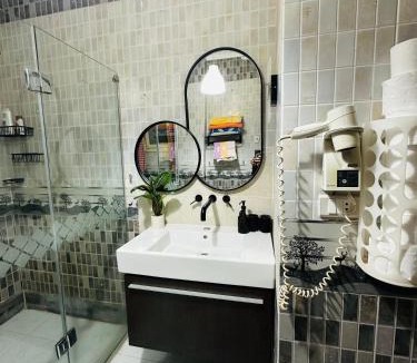 Village Road Villa | Alis Villa