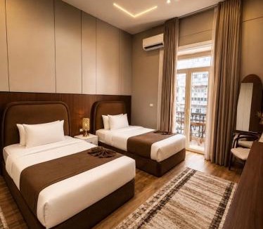 Qasr an-Nil Hotel | Tahrir Crown View Hotel - Downtown