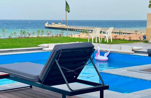 Sahl Hasheeh Villa | Villa KUBA luxury heated pool