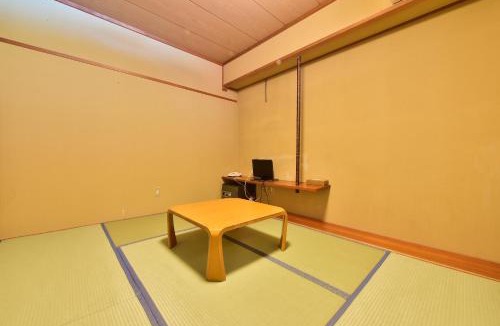 Yamanouchi Hotel | Hotel Chalet Ryuo