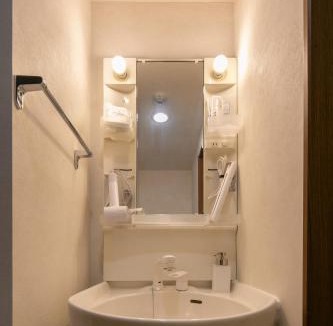 Naka Ward Apartment | trive osu akamon 401 名古屋大須商店街の中にあるミニマム宿泊施設