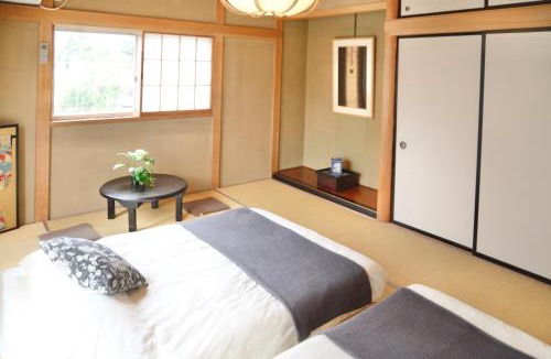 Utsunomiya House | 宇都宮ゲストハウス花ニ嵐 Guesthouse Hana ni Arashi