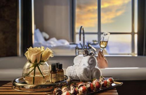 Downtown Cairo Hotel | Fairmont Nile City
