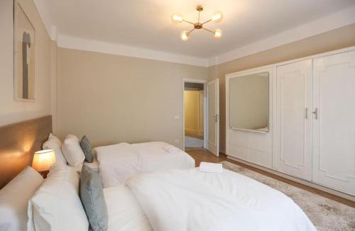 Zamalek Apartment | The Lavish Pearl l Nesty Hospitality