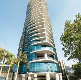 Cairo Apartment | شقة فندقية فاخرة بإطلالة ساحرة على النيل والأهرامات هيلتون النيل المعادي