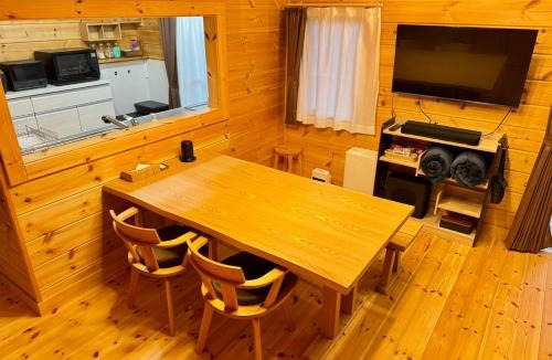 Hakone House | P's Wood 元箱根 ー芦ノ湖を望むログハウスー 屋根付BBQ 最大7名