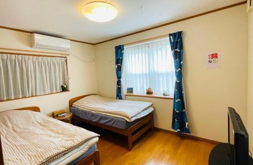 Otsu Villa | GuestHouse MISAKI 京都駅から電車13分JR石山駅送迎あり一軒家貸切6名瀬田南郷ゴルフ場近し琵琶湖京都宇治奈良大阪観光便利