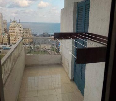Sidi Jabir Apartment | شقه على البحر مباشره فى عمارات الظباط مصطفى كامل سيتي اسكوير