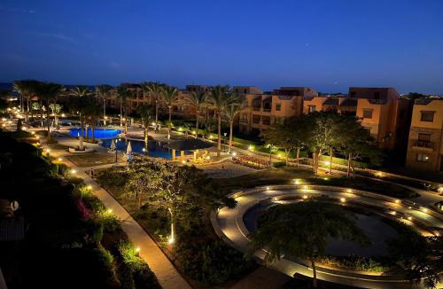 Zafarana Ski Chalet | Luxury Chalet in Mountain View 2 , El-Sokhna with Sea View , Pool View and Garden View Families Only