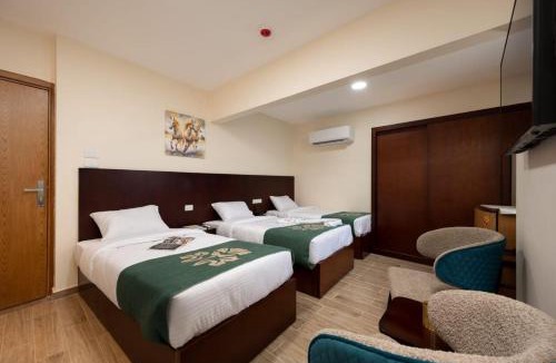 Qena Hotel | Elyasmene