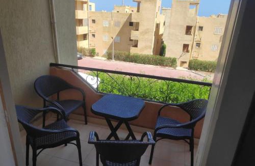 Dawwar Saqr Apartment | Doblex Beach Chalet with Private Garden in Reem ElFala Resort