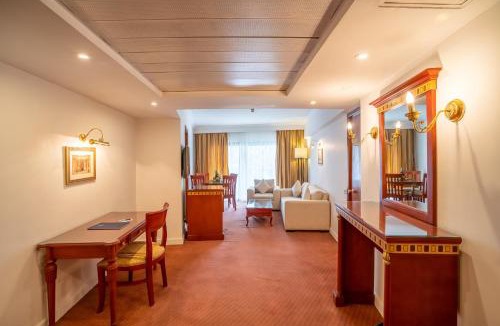 Al-'Umraniyah Hotel | Azal Pyramids Hotel