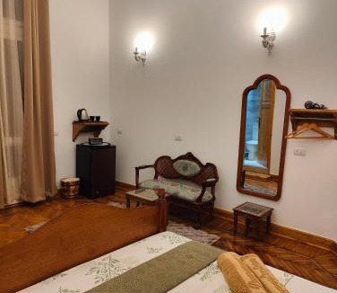 Qasr an-Nil Hotel | Champollion Palace