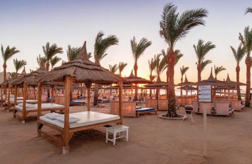 Village Road Resort | Pickalbatros Palace - Aqua Park Hurghada