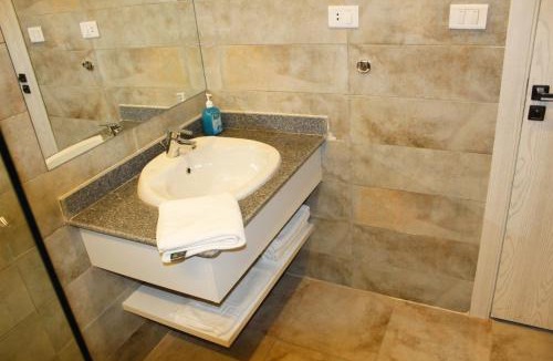 Sakkala Hotel | Shellghada Blue Beach
