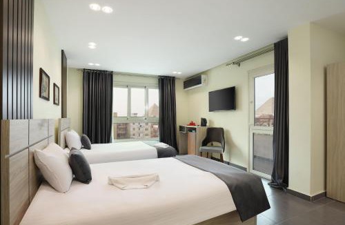 Kafrat al Jabal Hotel | Brothers Pyramids View