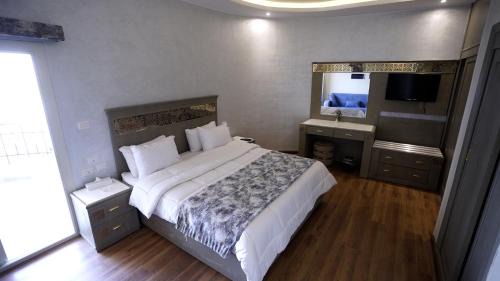 Nile River Luxor Hotel | Lotus Luxor Hotel