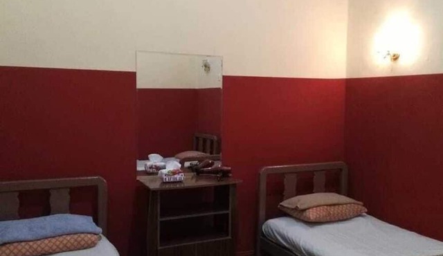 Safary Hotel