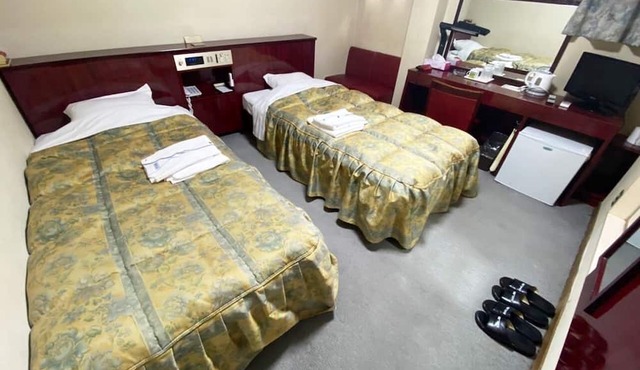 Twin room smoking 3 minutes on foot from JR Mi / Mihara Hiroshima