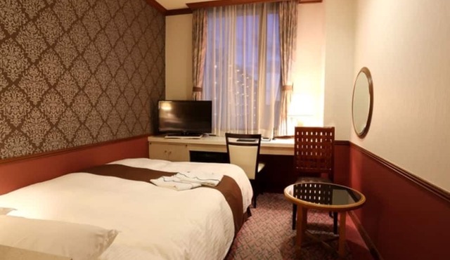 Double Room Smoking / Hiratsuka Kanagawa