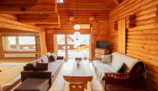 Lake Toya Hillside House