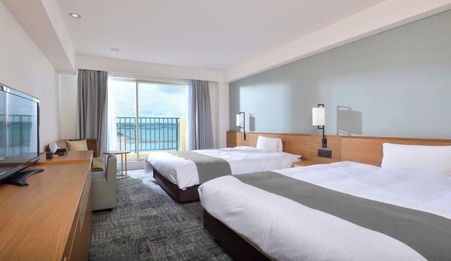 Vessel Hotel Campana Okinawa