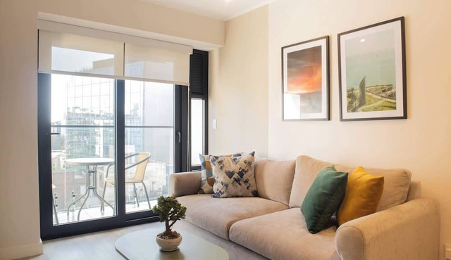 w Cozy 2BR w Balcony in Miraflores