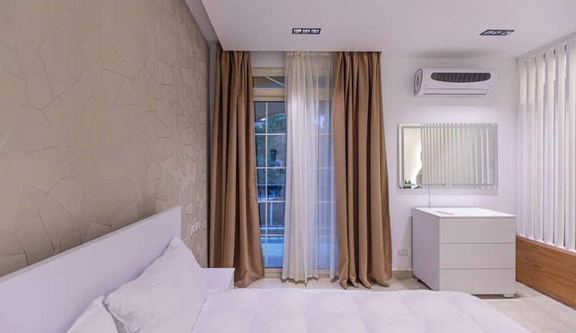 Host Prime Paradise Villa At Rehab City