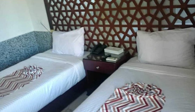 Dolphin Continental Hotel
