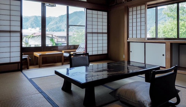 Yatsusankan in Hida