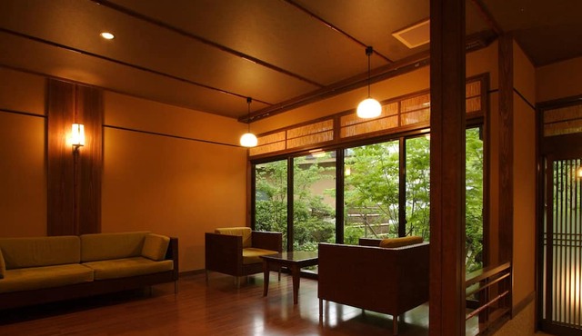 Shinshu Kakeyu Onsen Katsura Ryokan in Ueda