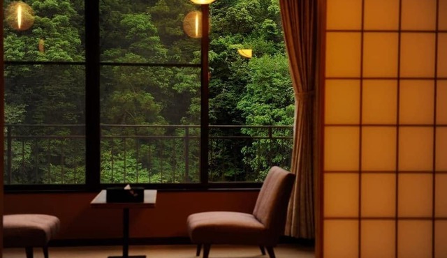 Yamanaka Onsen Shirasagiyu Tawaraya in Kaga
